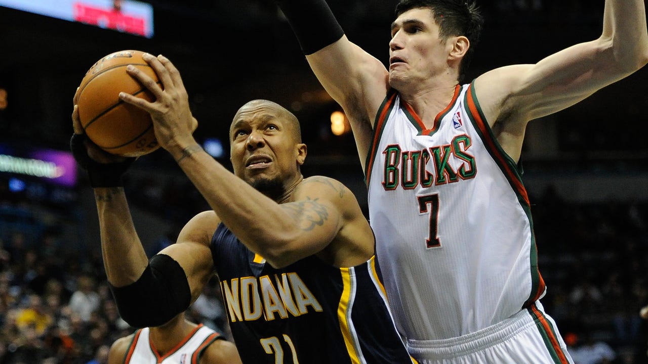 George, West help Pacers hold on against Bucks